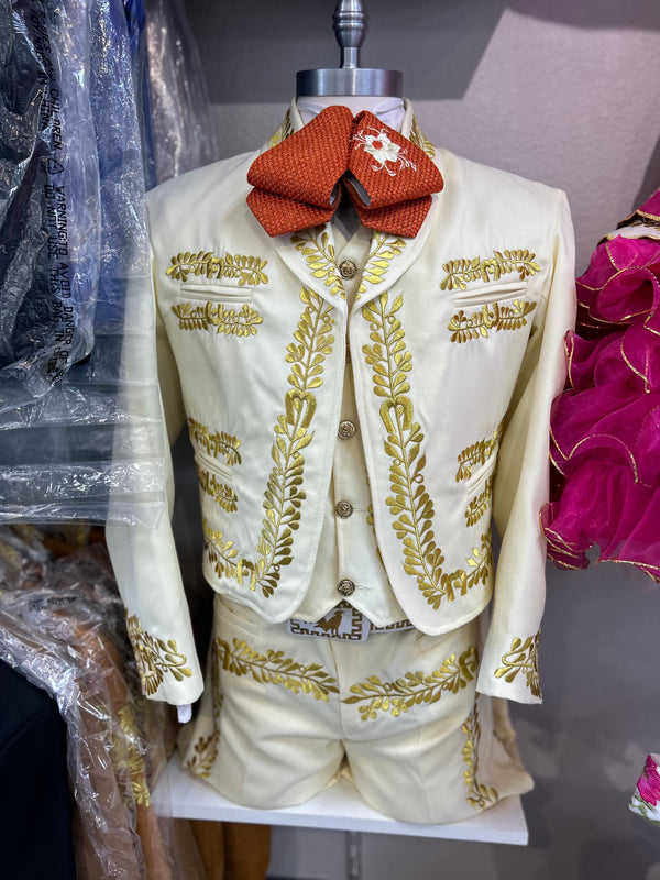 Charro Suit Classic Beige/ Gold — traje de charro en Moroleón, Guanajuato — Boutique Moroleón