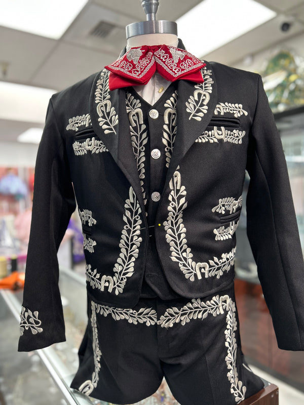 Charro Suit Classic Black/Silver — traje de charro en Moroleón, Guanajuato — Boutique Moroleón