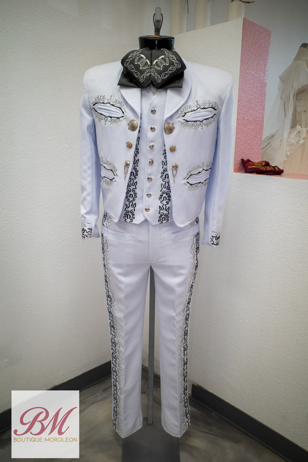 Classic Charro Suit White/Silver Embroidery — traje de charro en Moroleón, Guanajuato — Boutique Moroleón