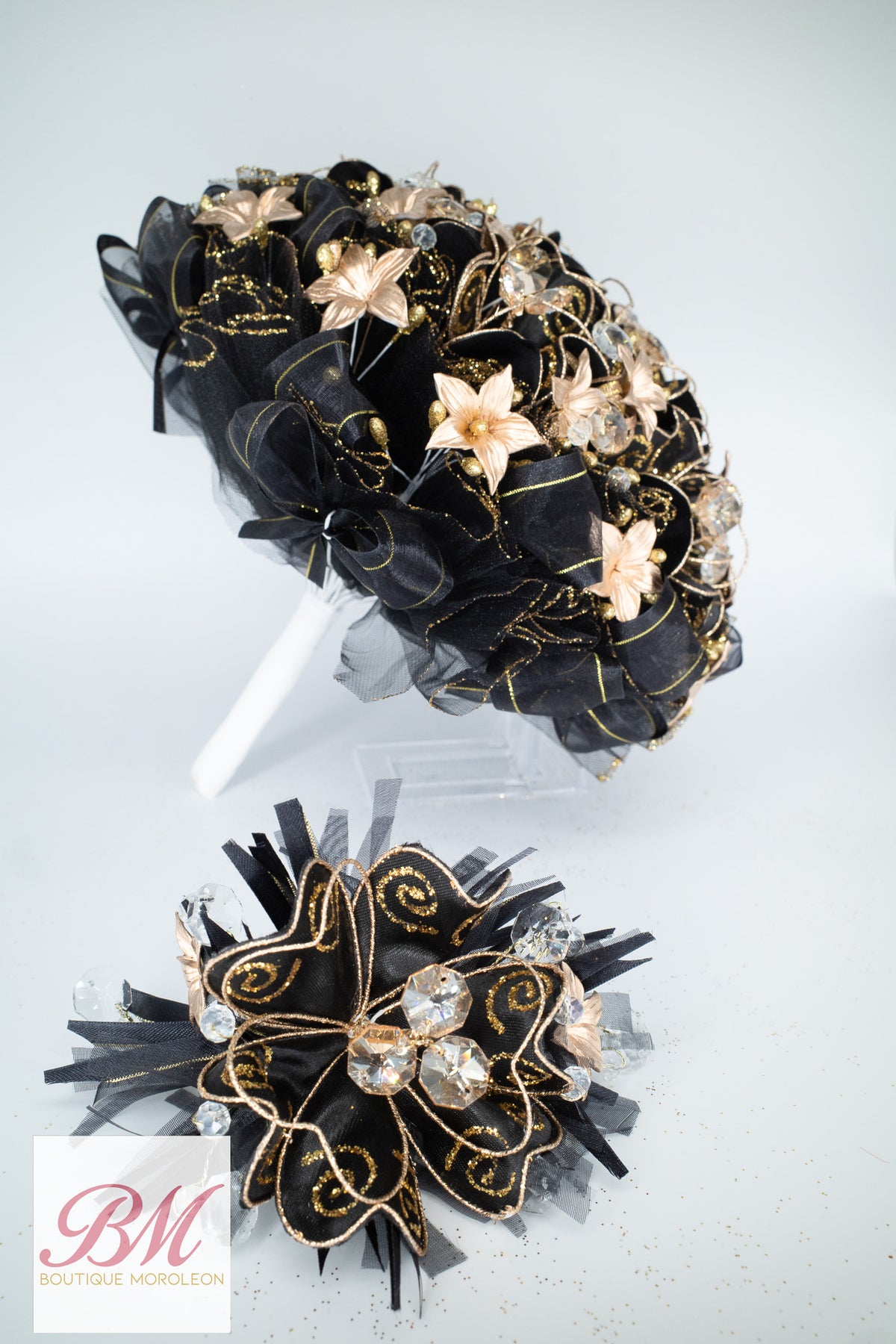 Quinceañera Ramo Black/Gold