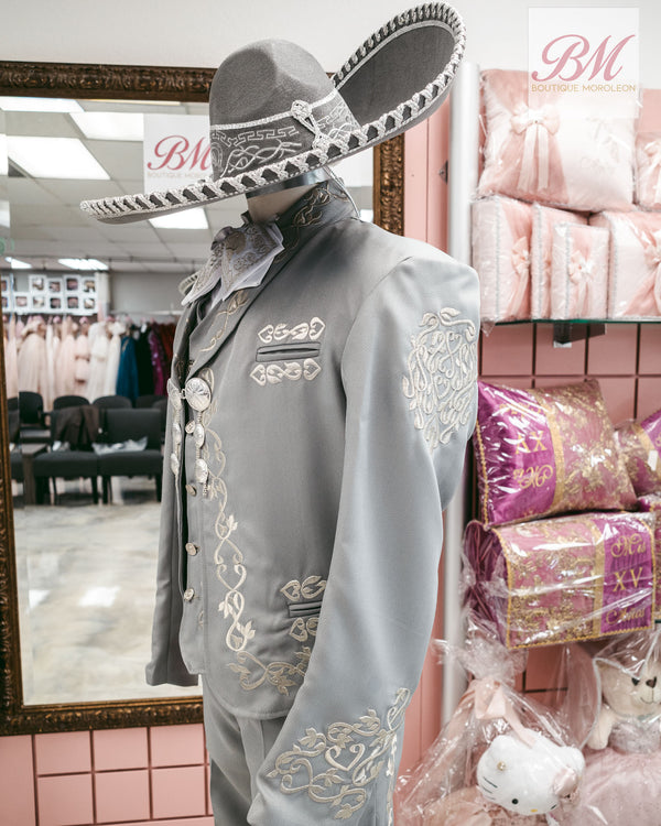 Classic Charro Suit Grey / Silver Embroidery — otra vista — Boutique Moroleón
