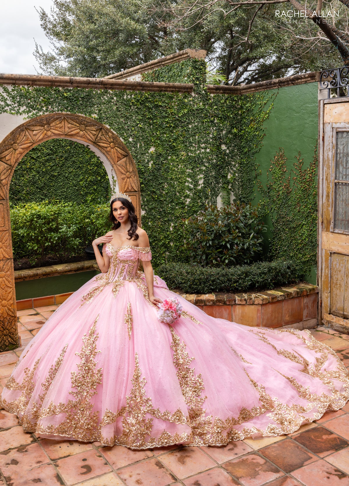 La Reina RQ2225