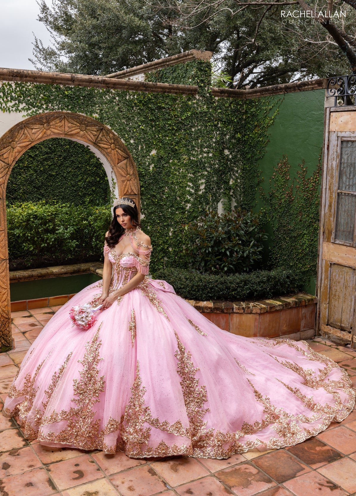 La Reina RQ2225
